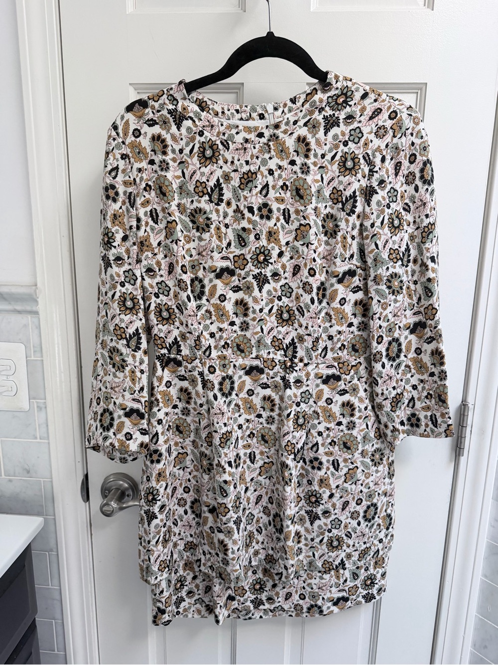 A.L.C. White Floral Long Sleeve Dress with Black, Green & Tan Accents Size 8